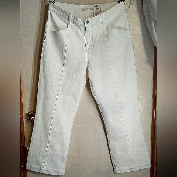 AVA Mid Rise Crop Mini Boot ⛓️🪞 - Picture 2 of 13